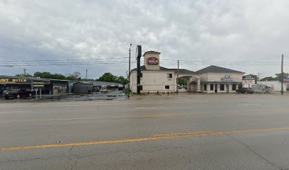 Woodland Inn & Suites — photo 1