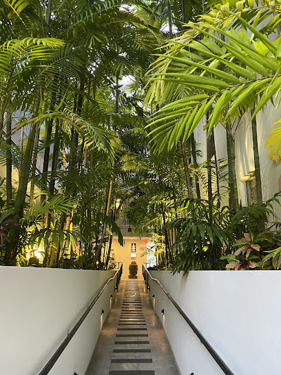The Miami Beach — photo 1