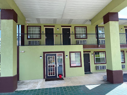 Ashwood Inn & Suites — photo 1