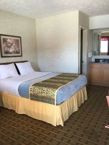 Daynite Inn — photo 1