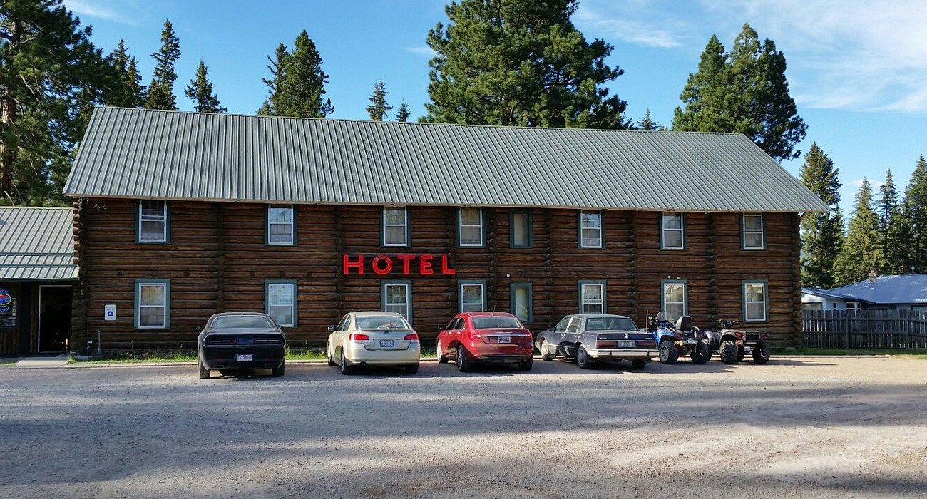 Lincoln Log Hotel — photo 1