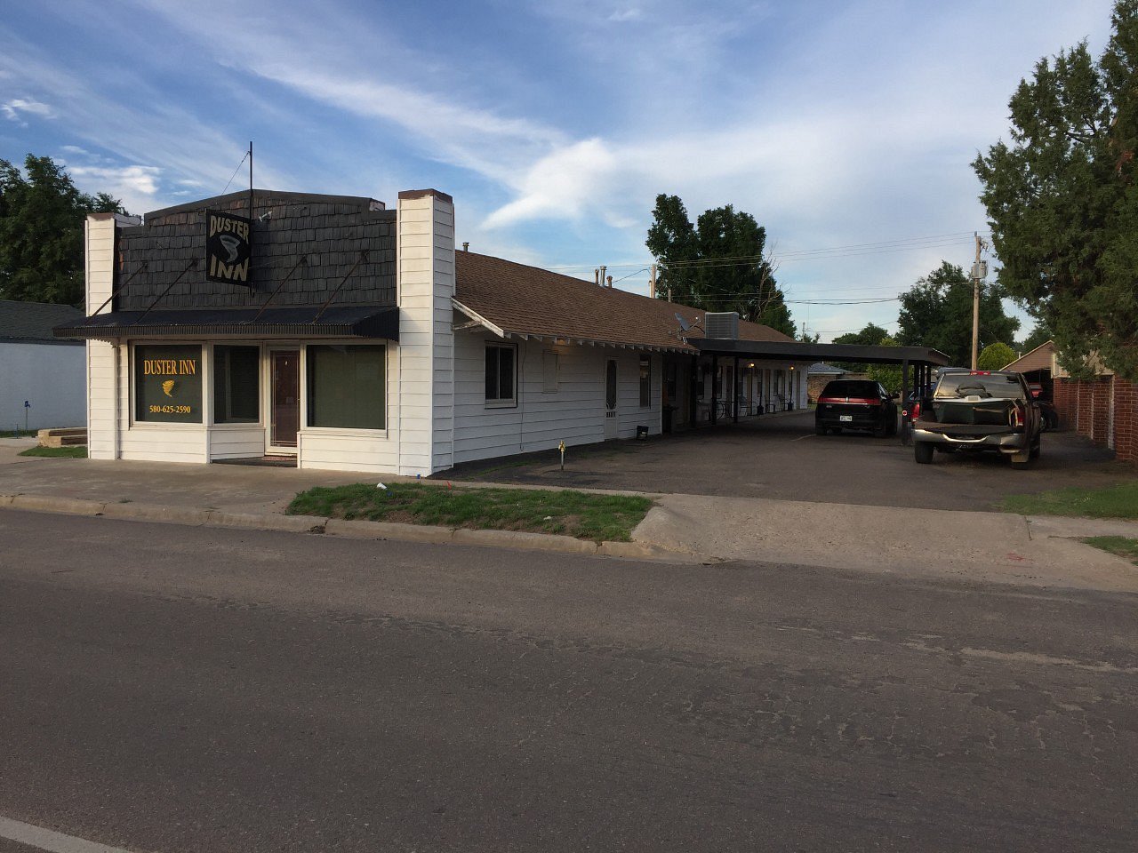 Duster Inn — photo 1