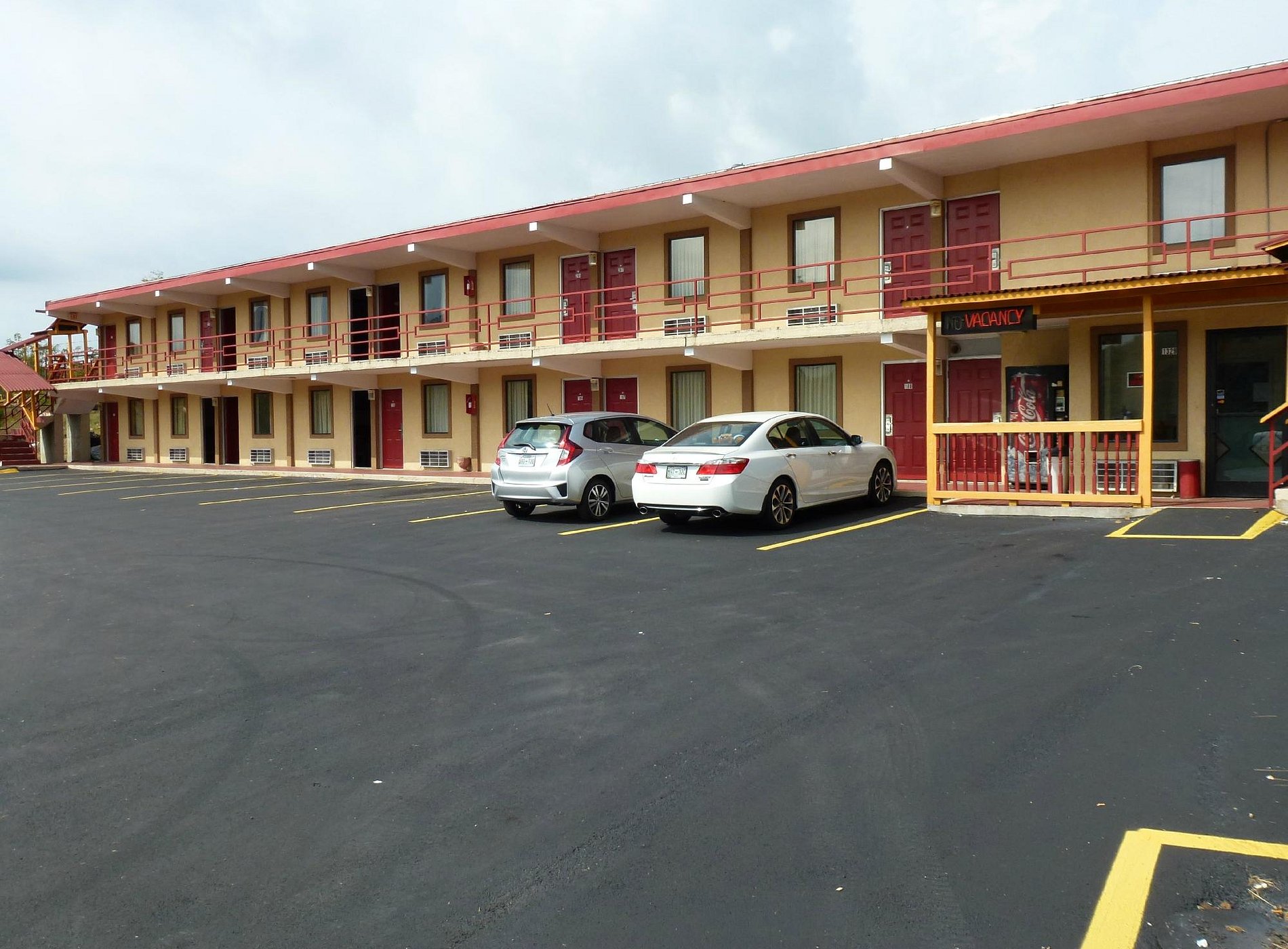 Valley Inn Motel — photo 1