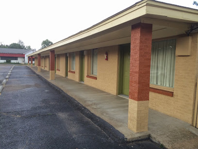 Deluxe Inn — photo 1