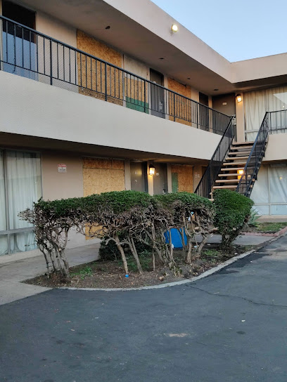 Royal Grand Inn — photo 1