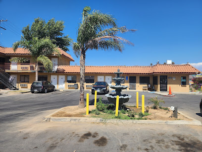 Tiffany Inn Corona — photo 1