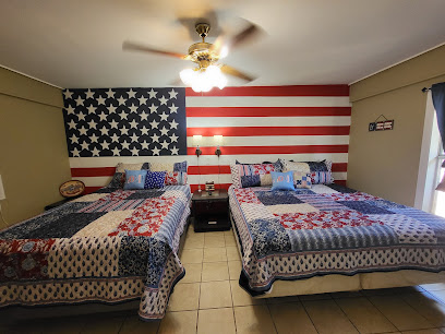 Hill Country Lodge & Mini Storage — photo 1