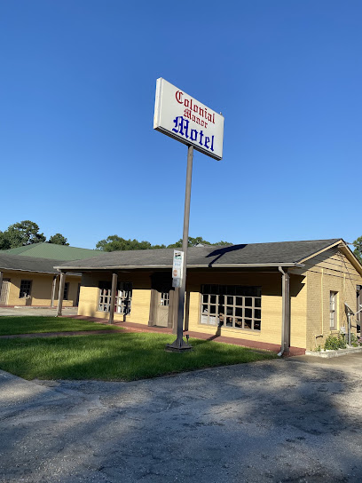 Colonial Manor Motel — photo 1