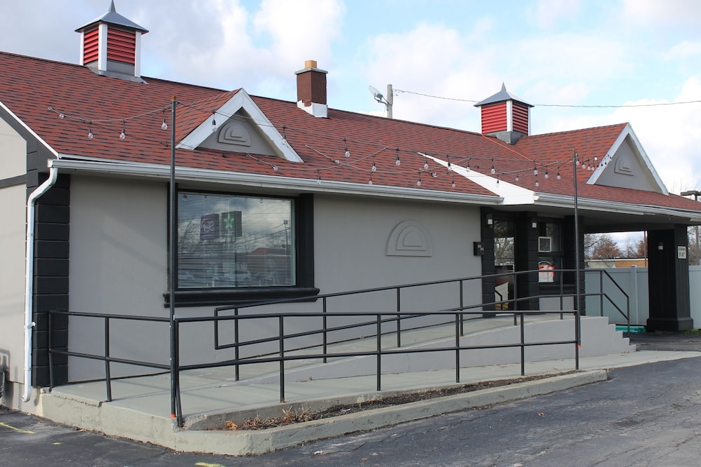 Route 62 Motel — photo 1