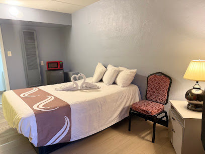 Select Inns-Warren — photo 1
