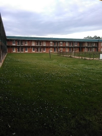 Caroline Inn & Suites — photo 1