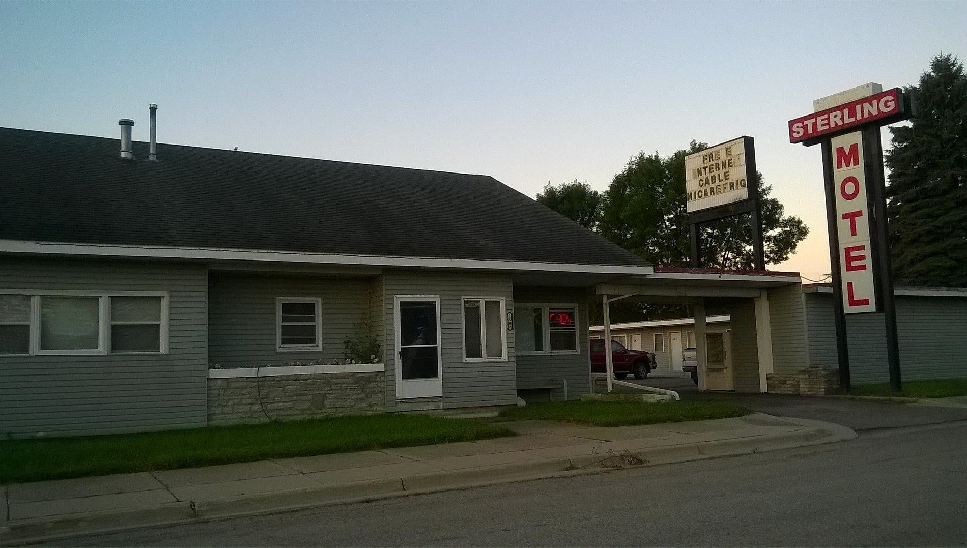 Sterling Motel — photo 1