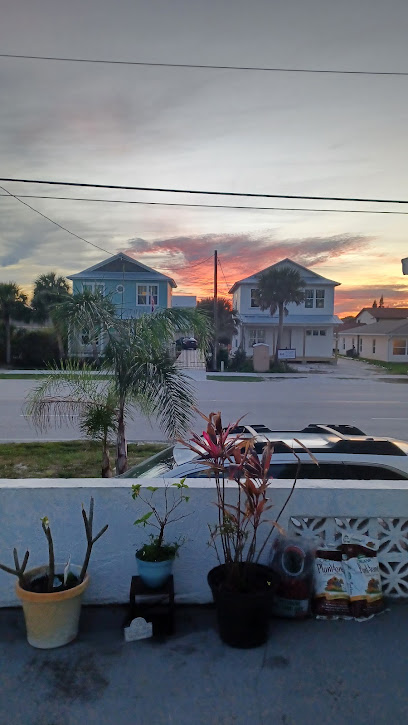 Beachcomber Motel — photo 1