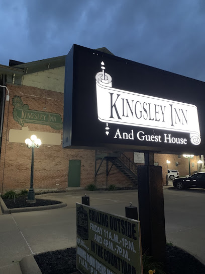 Kingsley Inn & Suites — photo 1